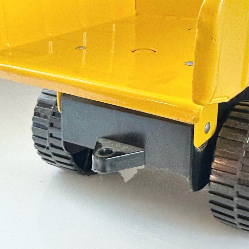 2012 Hasbro Tonka Dump Truck - Picture 8 of 8